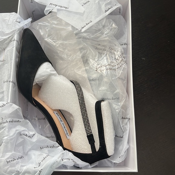 Charles David Women's Adorn Pointed Toe Pumps...MSRP $219 - Picture 3 of 6